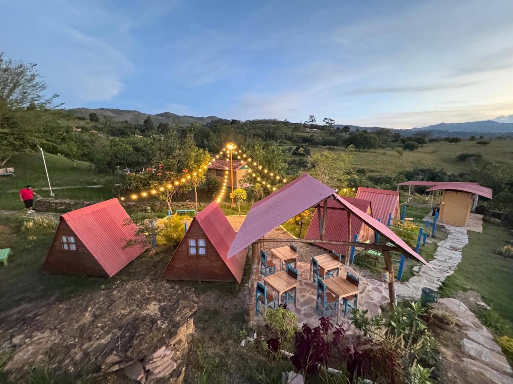 Campo Karst, Hospedaje Y Campamento De Montana Hotel Zapatoca Bagian luar foto