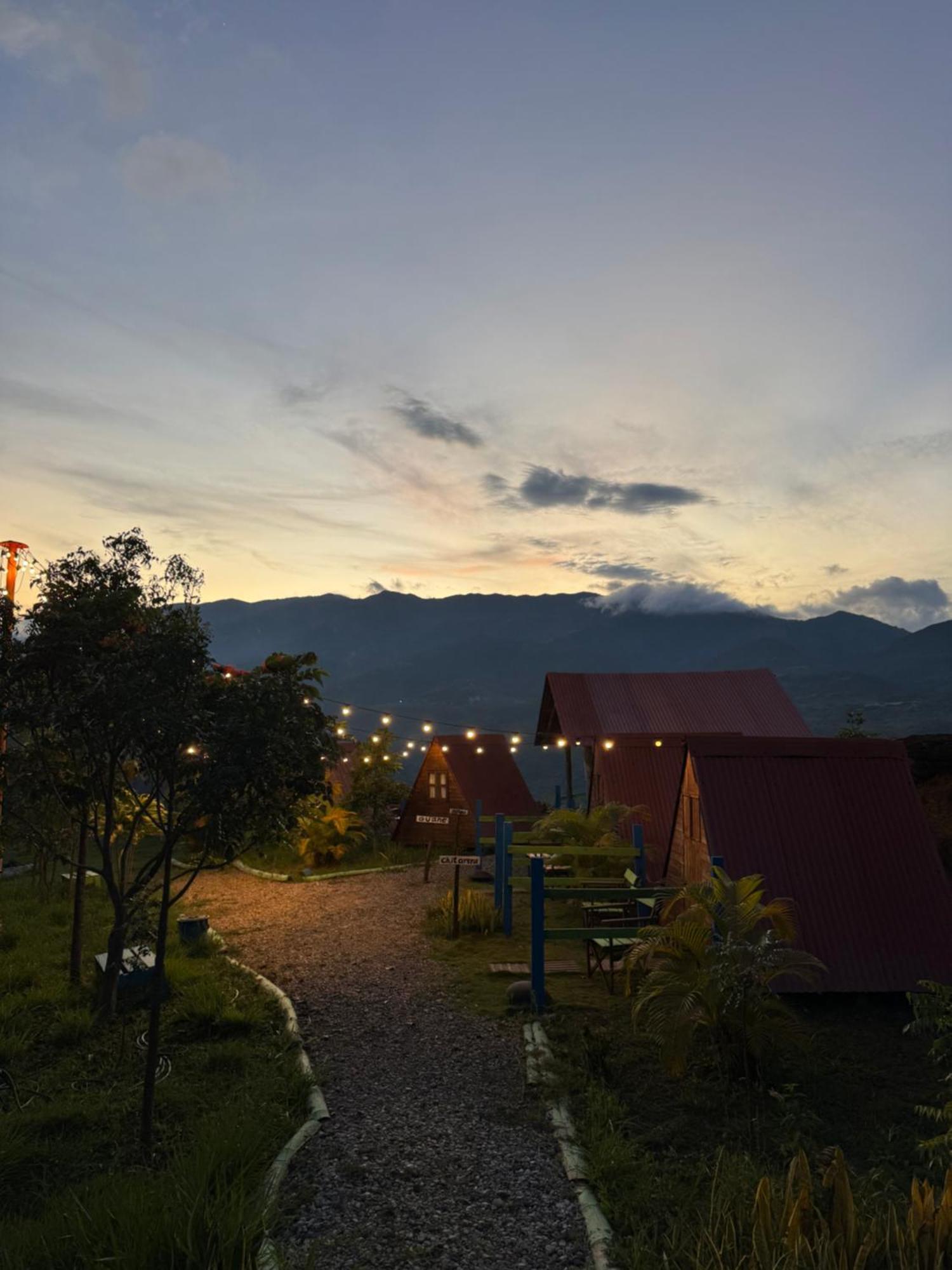 Campo Karst, Hospedaje Y Campamento De Montana Hotel Zapatoca Bagian luar foto