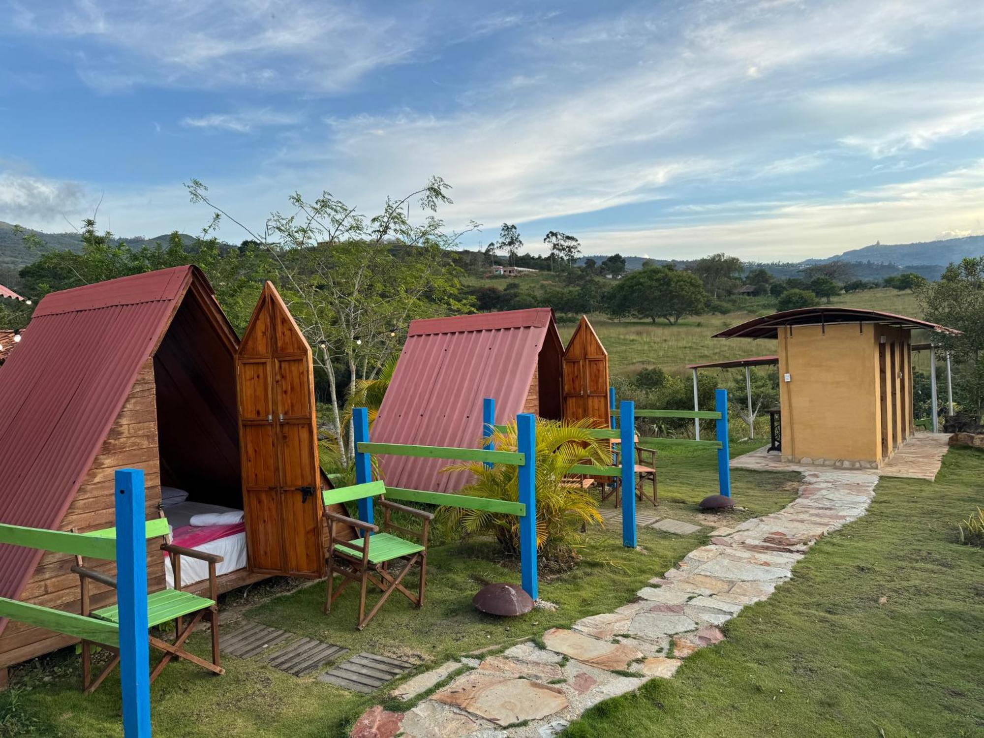 Campo Karst, Hospedaje Y Campamento De Montana Hotel Zapatoca Bagian luar foto